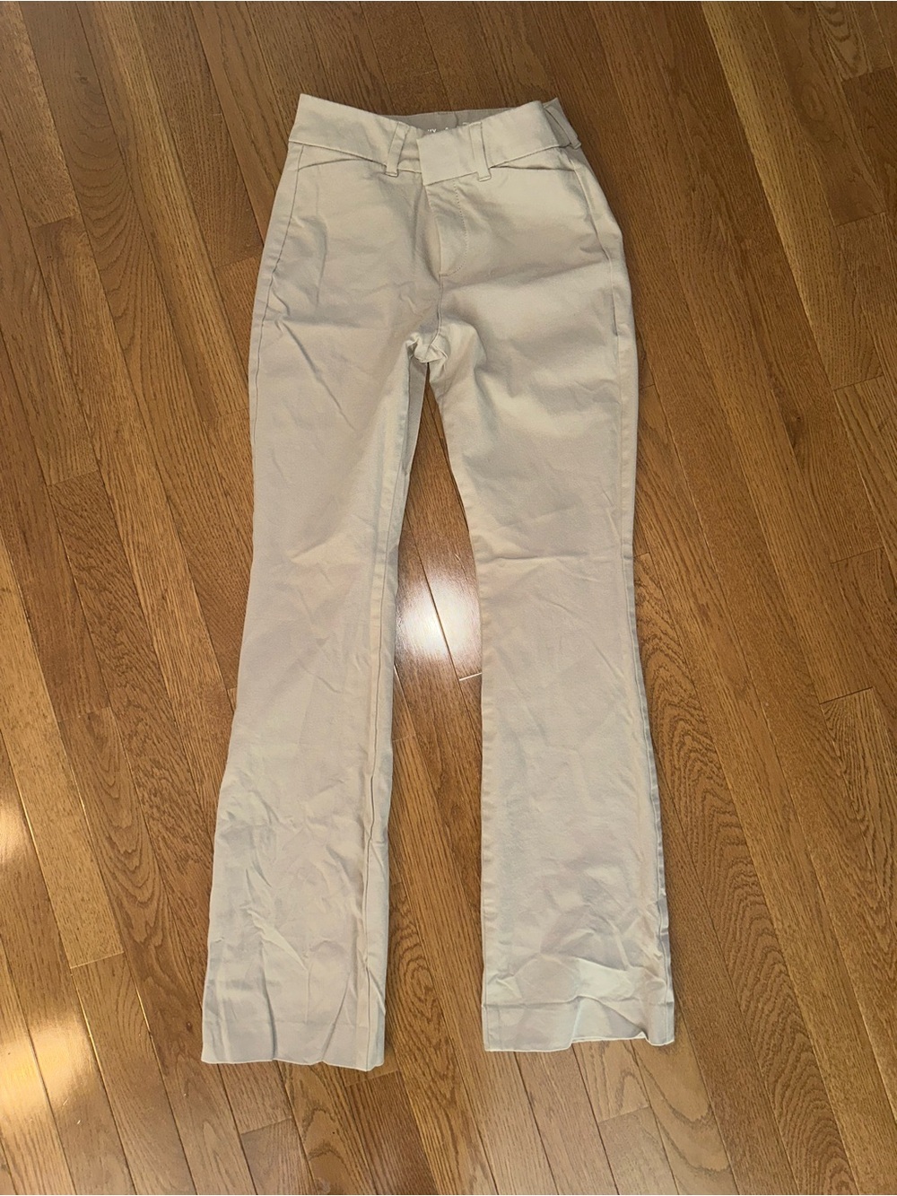 Old Navy Cream High-Rise Pixie Flare Pants